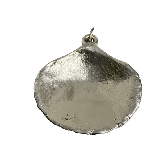 NWT Three-Strand Mother of Pearl Shell Necklace Silver Scallop Shell Pendant - Picture 7 of 8